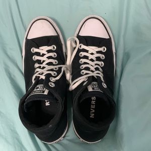 womens 7.5 mid top black and white converse